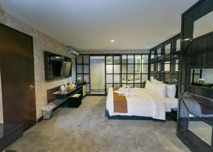 Royal Regantris Cendana Formerly Royal SingosariHotel Surabaya